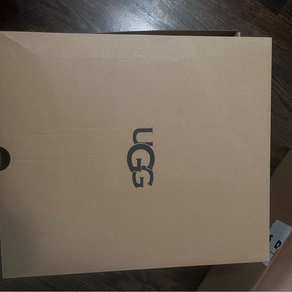 UGG Classic Ultra Mini New Heights - Picture 5 of 6